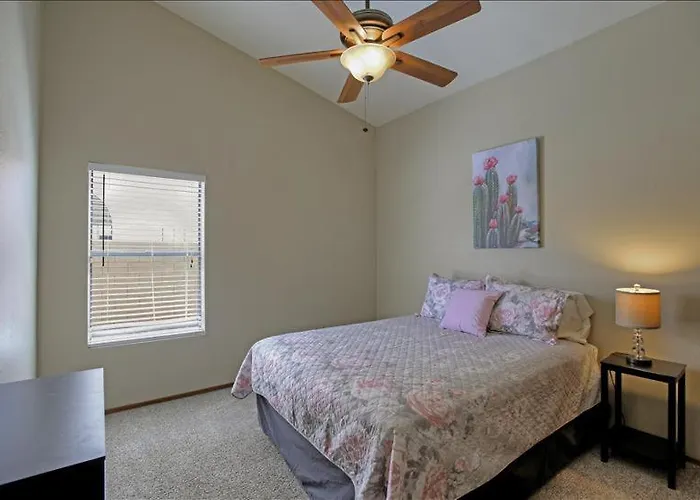 North Phoenix With Secured Parking *