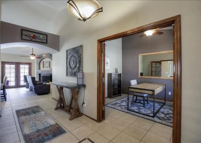 North Phoenix With Secured Parking * Glendale