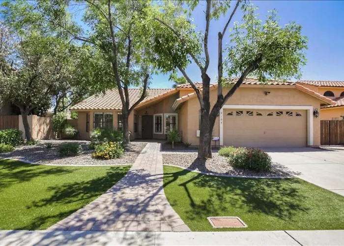 North Phoenix With Secured Parking * Glendale